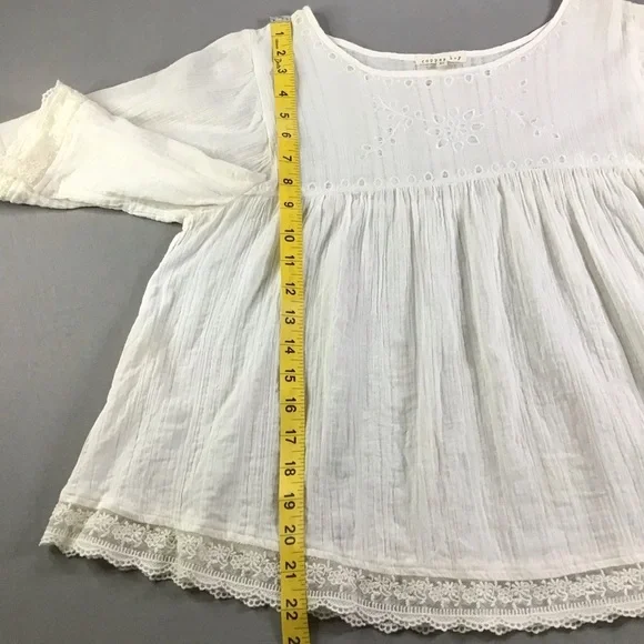 Copper Key Cream Embroidered Blouse - Picture 10 of 13